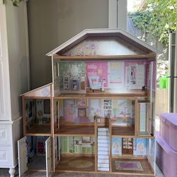 Dollhouse (Large) 