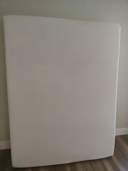 Zinus memory foam 10 inch queen mattress (medium firm) - Pleasanton CA