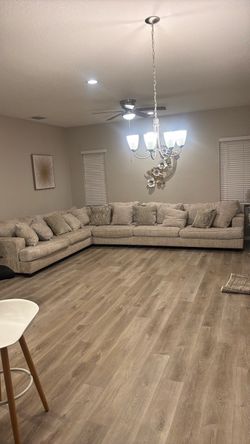 Queen bed set with mattress and boxspring included