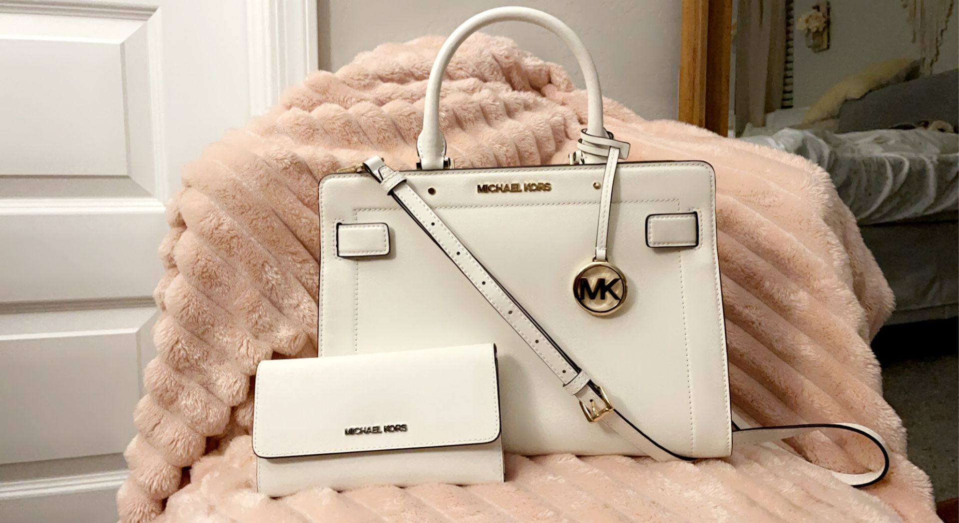 Handbags Michael Kors Rayne Medium Saffiano Leather Satchel 