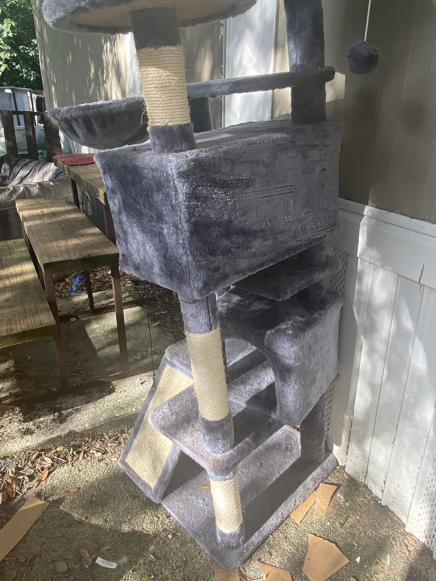 Cat tower Pet furniture