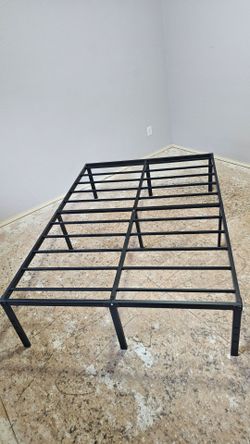 Foldable Queen Frame