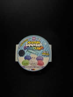 New & Sealed Mystery Squishy Dumpling RMS Snowflake Edition Squeeze