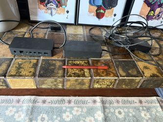 Microsoft Surface Dock, Pen 2nd Generation And 2 Block Chargers