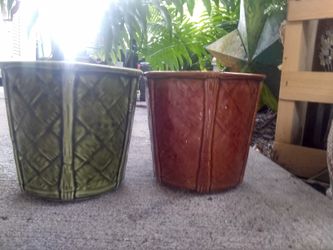 Vintage "Churchhill" ceramic planters