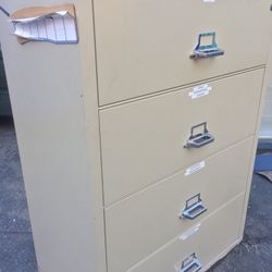 Fire king 4 Drawers 