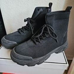Gently Used Black Shein Boots