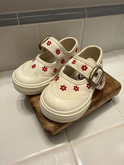 Vans Toddler Mary Jane Floral Canvas Shoes