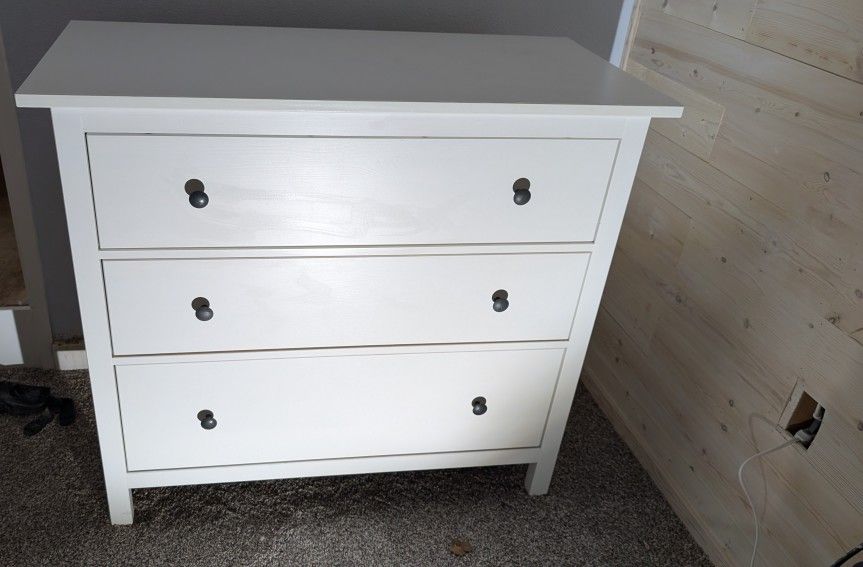 IKEA Hemnes 3 Drawer Dresser