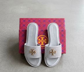 Tory burch
