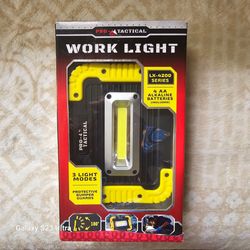 NEW!  Pro-4 Tactical LX-4200 Series Work Light