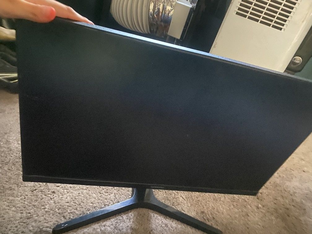 Samsung DC14V Gaming Monitor 