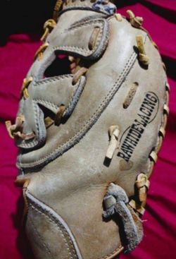 The Pro Vintage Glove FM 50 Baseball Glove