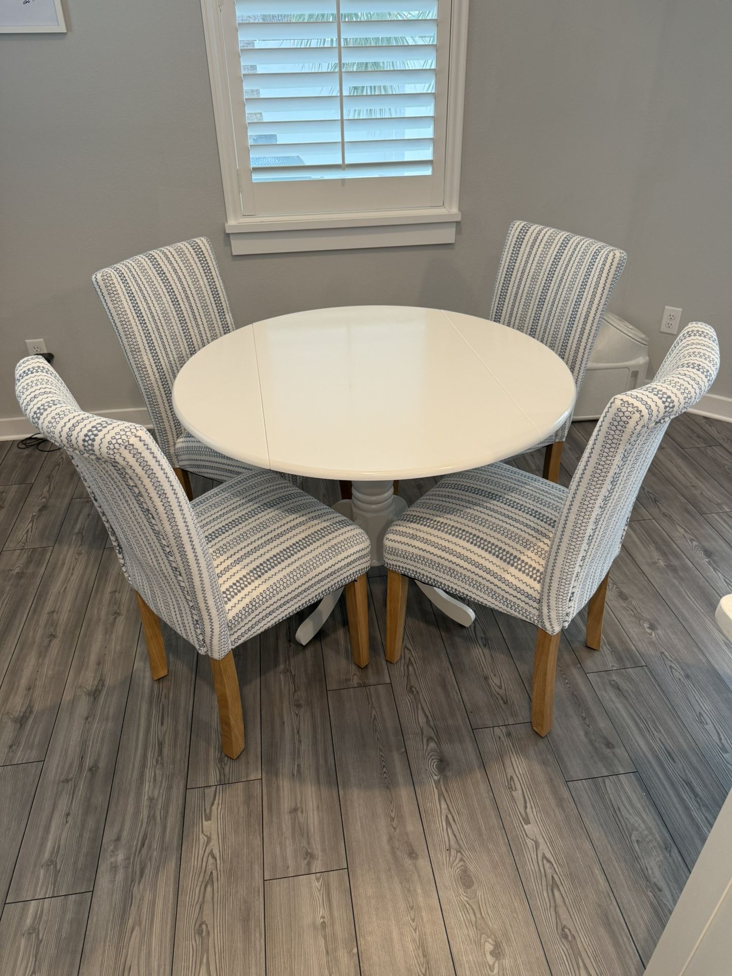 Dining Room Table And Chairs