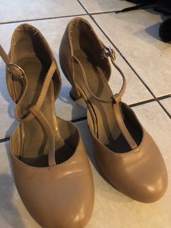 Character shoes 4/5
