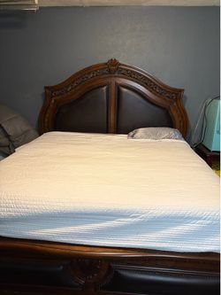 King size bed