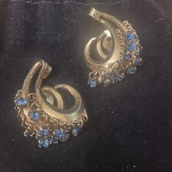 Vintage Clip Earrings 