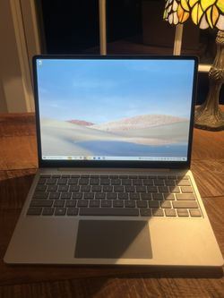 Microsoft Surface Go Laptop
