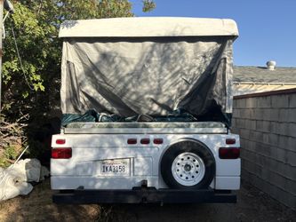 YR 2000 COLEMAN CAMPING TRAILER TAKING REASONABLE OFFERS LET ME KNOW..