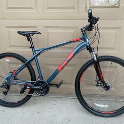 GT Aggressor Pro Mountain Bike
