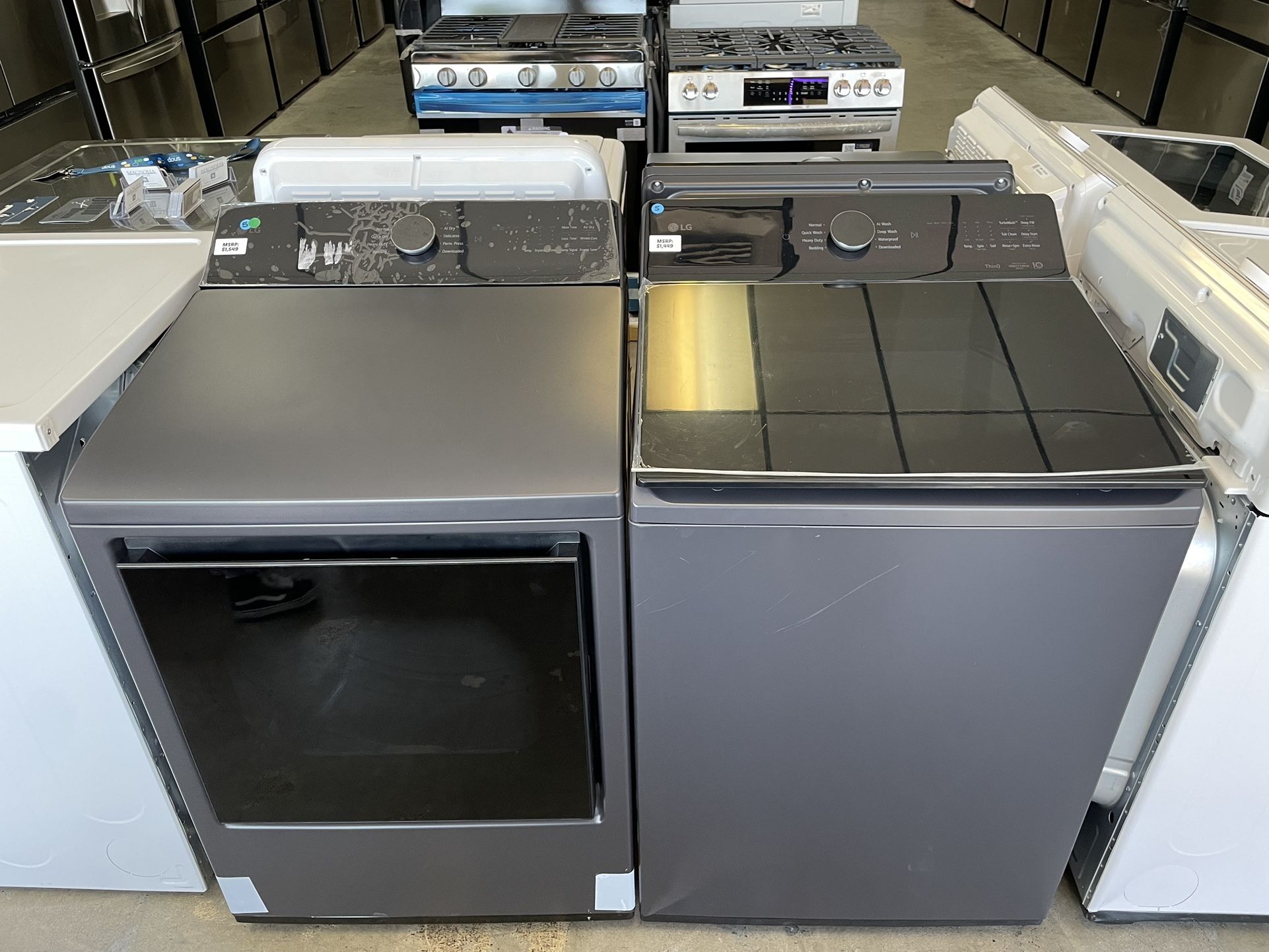 LG 5.5 Cu Top Load Washer / Has Dryer Set In Matte Black