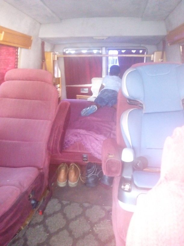 1990 Dodge 250 Conversion Van 318 Engine