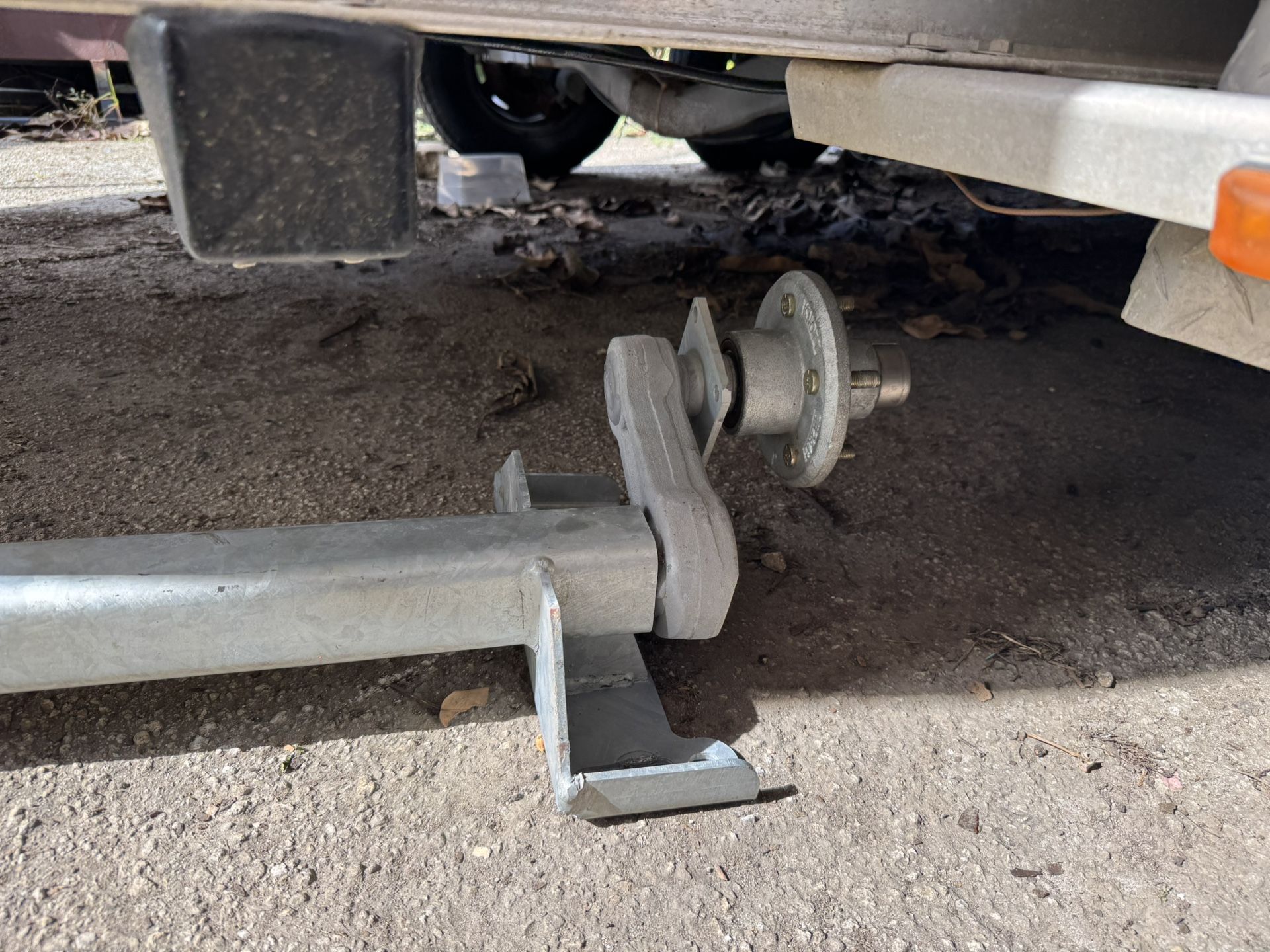 Boat Trailer Axle/ Eje De Trailer De Barco