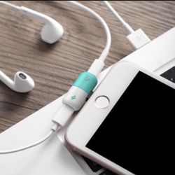 Lot Of 5 2in1 Dual Lightning charging adapter splitter Audio Cable