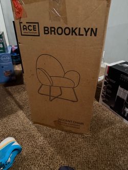 Chair ( Brand New)