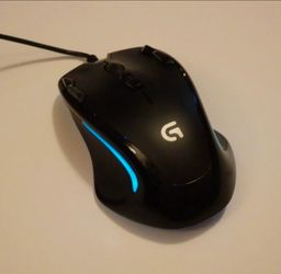 Logitech gaming mouse G300 with LED lights, read details, open for offers