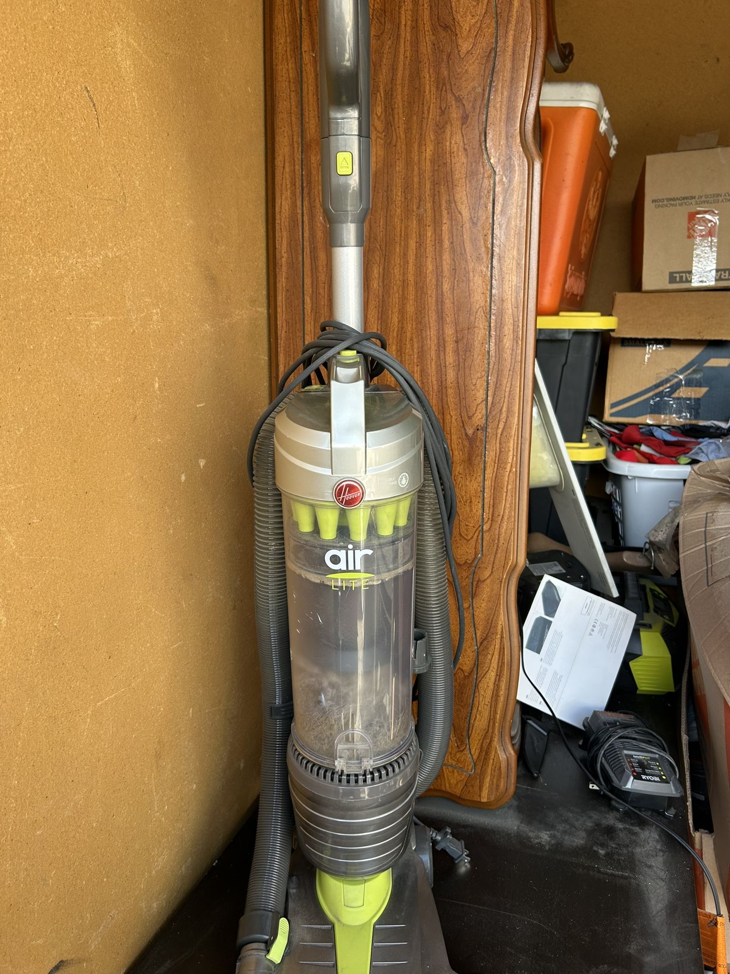 Vacuum Cleaner