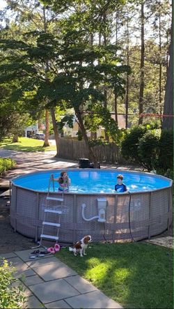 Summer Waves Above Ground Round Pool