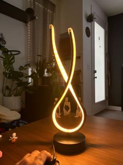 17.5” Modern Twisted Spiral Lamp