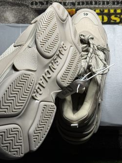 Balenciaga trainer Triple S Size 11.5
