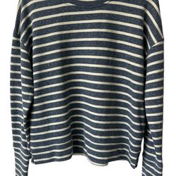 Vineyard Vines Sz Small Nautical Navy Striped Cotton Sweatshirt  Comes from a pet and smoke free home.  Measurements are in the picture.This lightweig