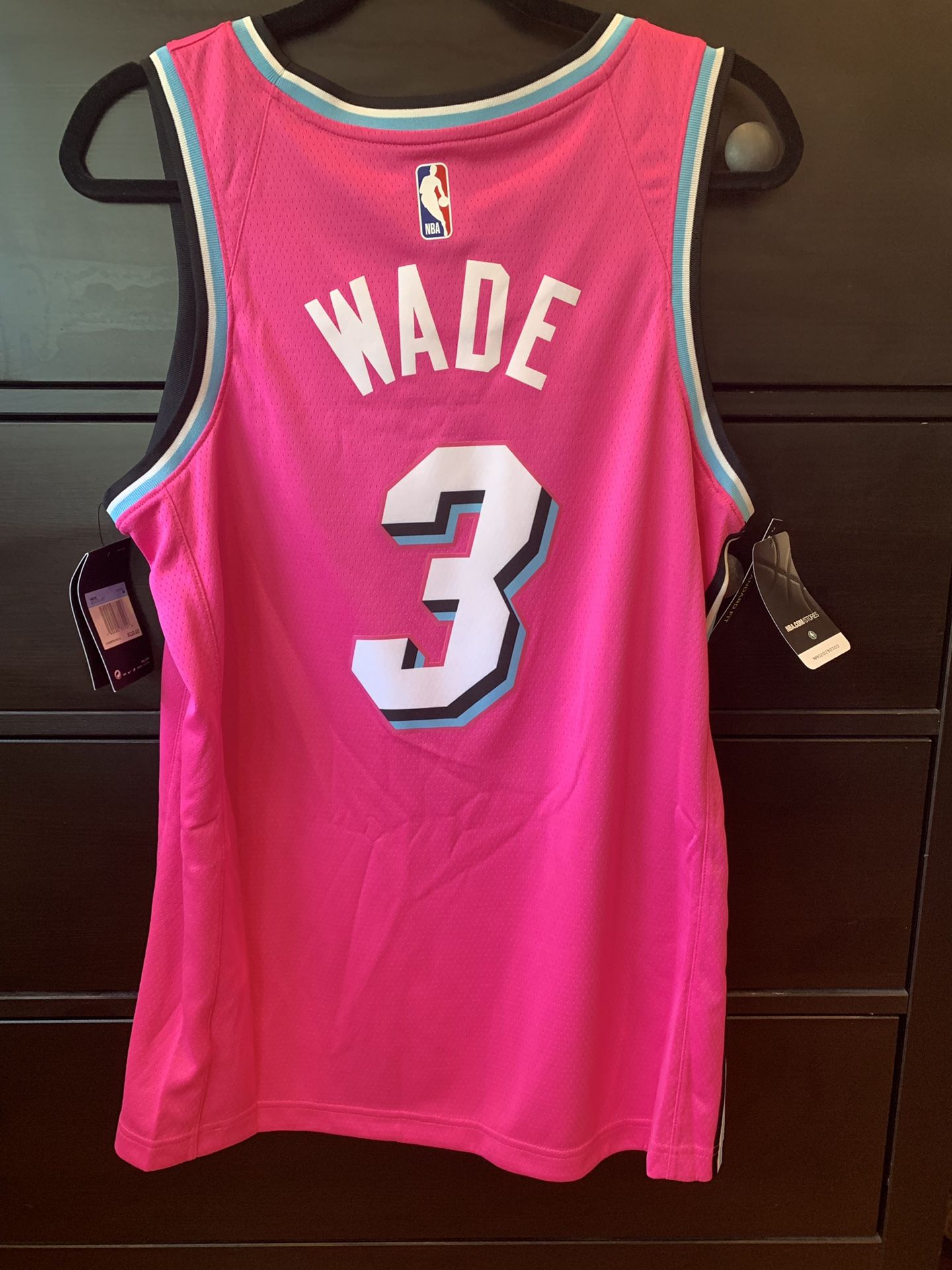 BRAND NEW! Dwyane Wade #3 Miami Heat Nike VICE EDITION Black Jersey Size  X-Large WE SHIP ONLY - SHIPS OUT SAME DAY! for Sale in Hialeah, FL - OfferUp
