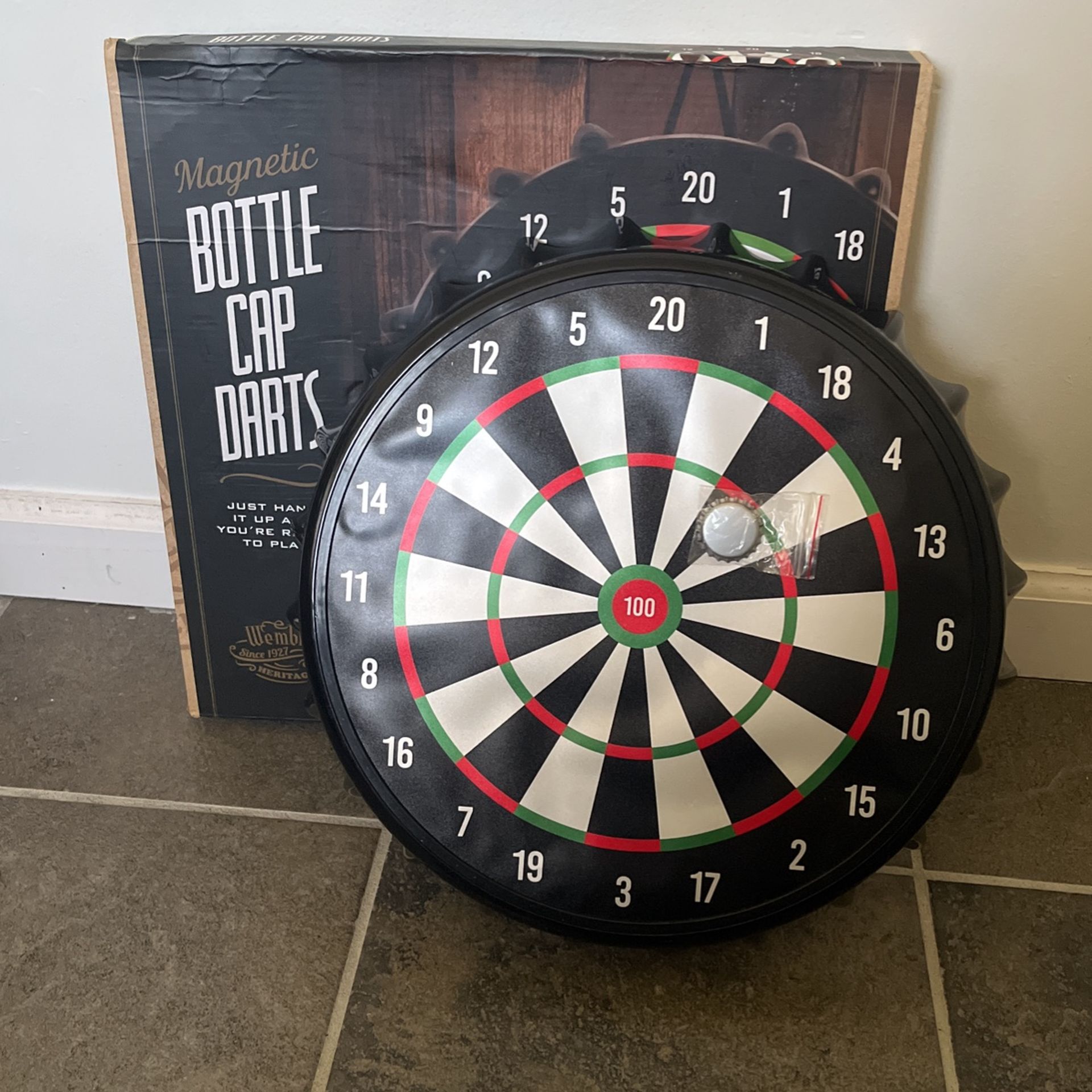 Magnetic Bottle Cap Dart Board 