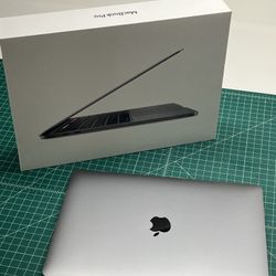 MacBook Pro Mid 2020 13” 