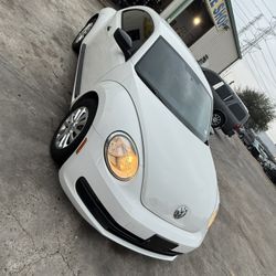 2012 Volkswagen Beetle Clean Title 100k Miles