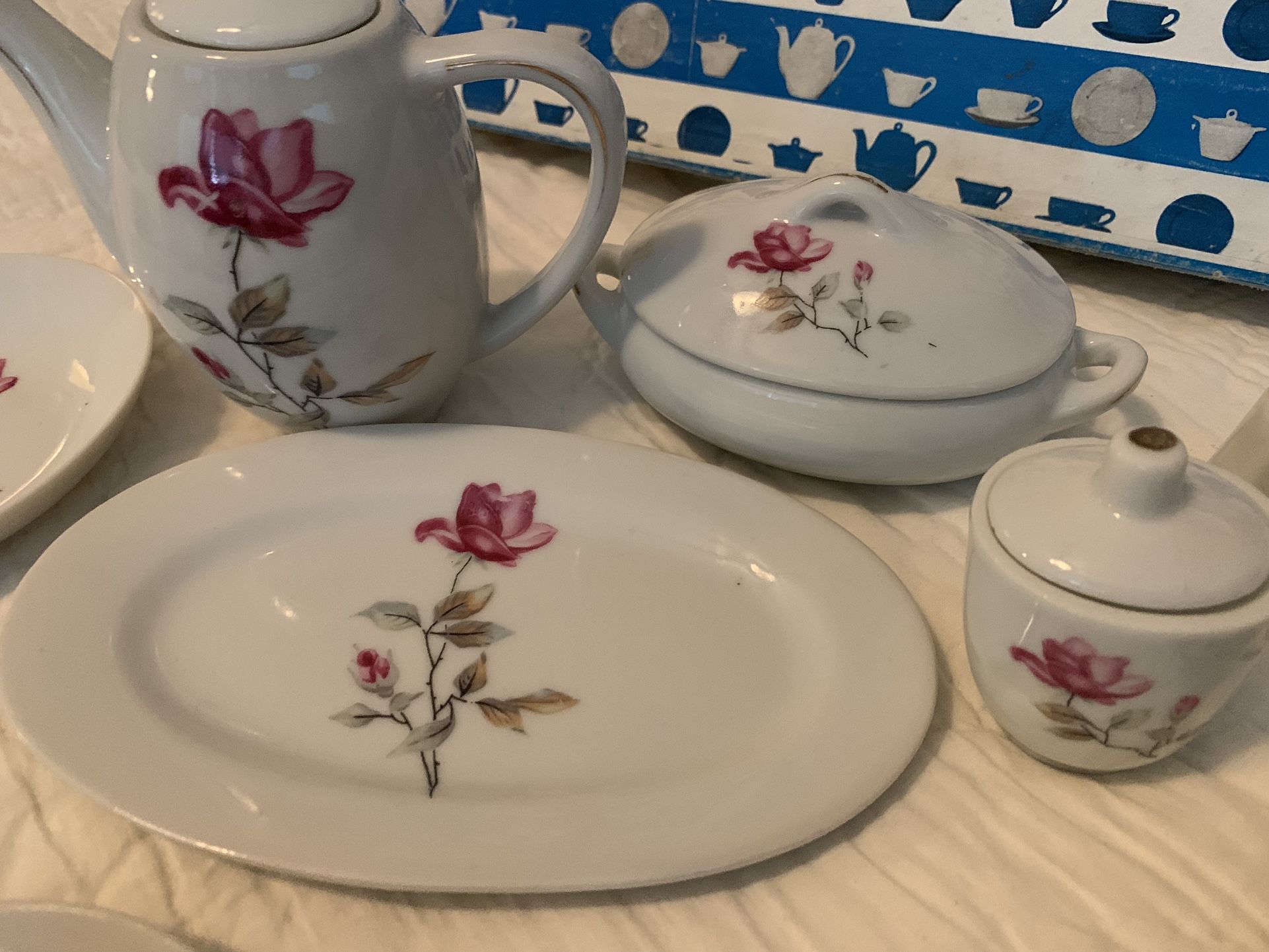 29 Piece Vintage Porcelain Glass Children’s Tea Set For 6, Made In Japan. Pretty Pink Rose Pattern