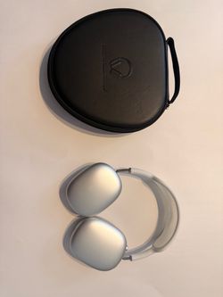Apple AirPods Max Silver + Carrying Case