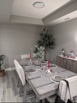 6-Piece Grey Dining Set (Table + 4 Upholstered Chairs a bench)