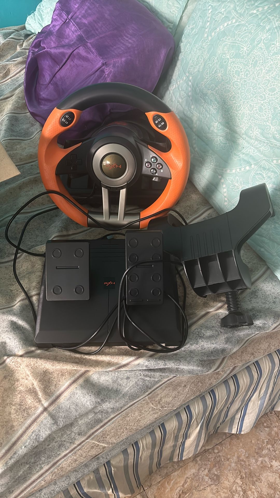 PXN gaming steering wheel