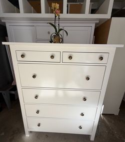 IKEA Hemnes Dresser Drawer Works Well