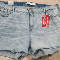 stretch short SIGNATURE Levi Strauss 22 W36
high rise 3"