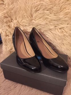 RIVERBERRY Women's LEAH Mid Heel Wedges