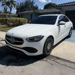 2022 Mercedes Benz C300 