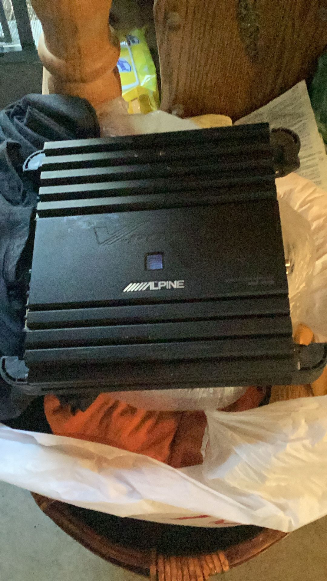 Alpine Amplifier