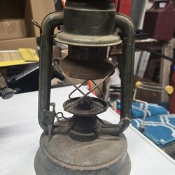Vintage Kerosene Lantern