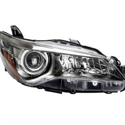 Headlight For Toyota Camry SE XSE 2015-2017
